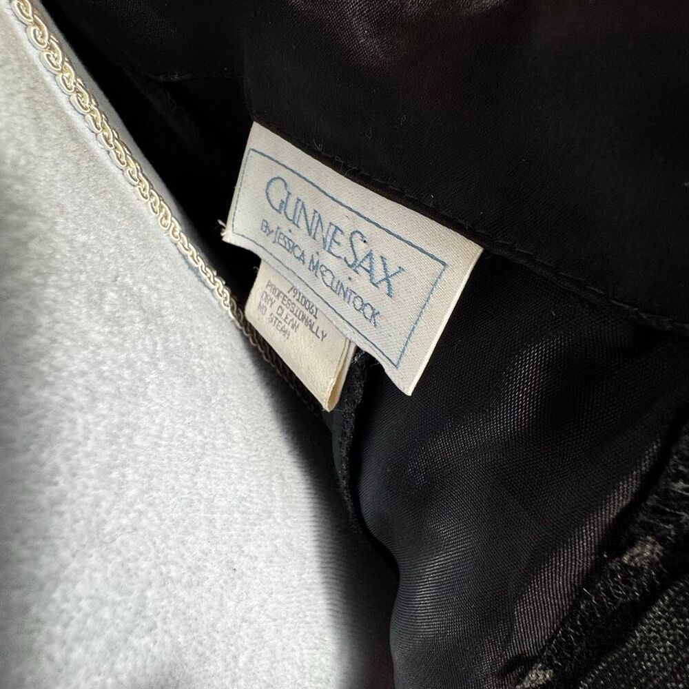 Vintage 1980s Gunne Sax by Jessica McClintock Black Lace & Polka Dot Illusion Ne - Picture 5 of 6